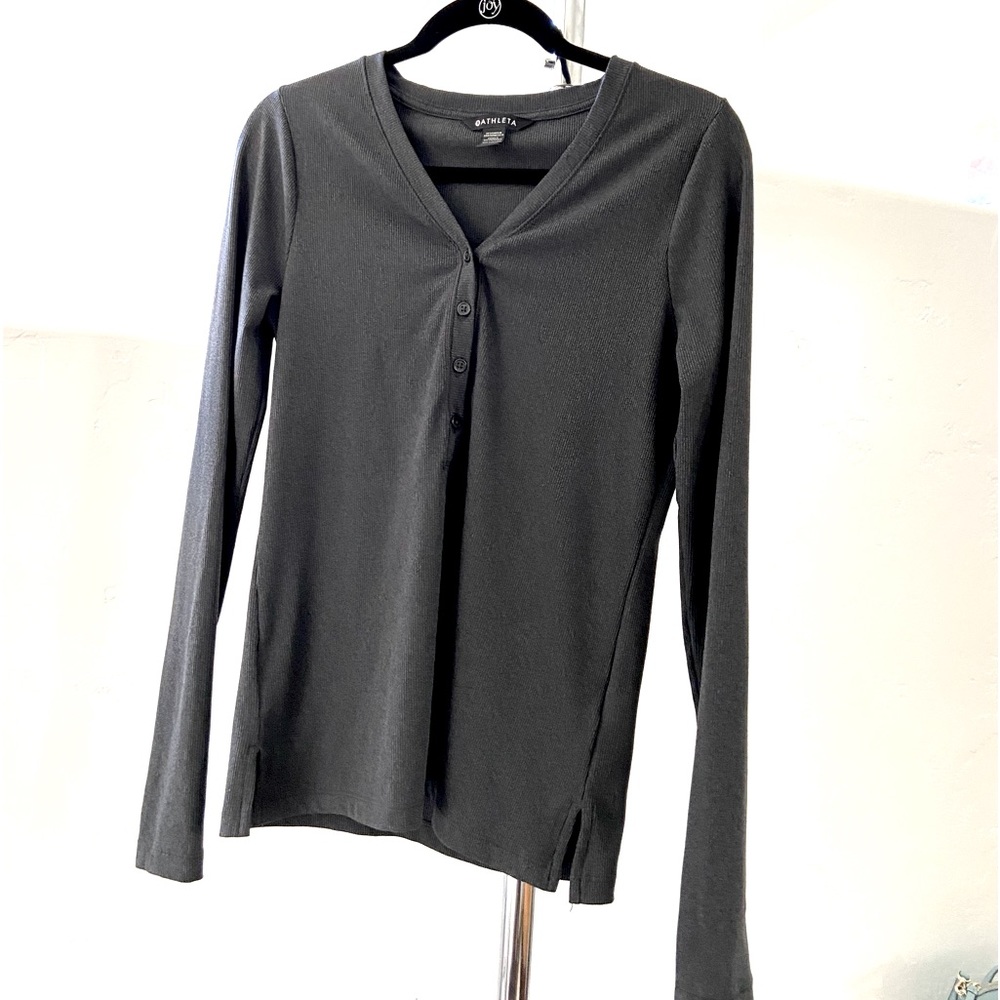 Athleta gray long sleeve top - Size Medium